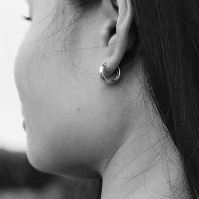 귀 뚫은 곳 염증에 몽우리가 생겼다면? : 네이버 블로그