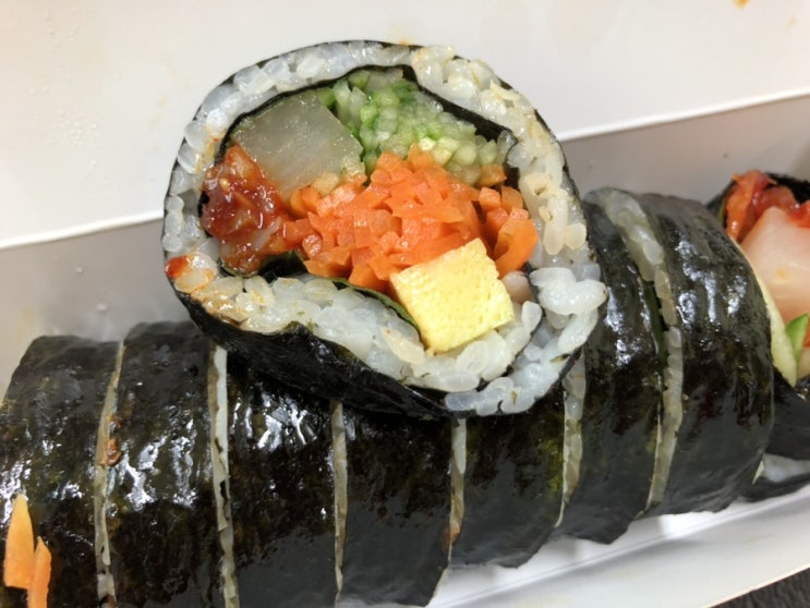 인천논현역맛집 얌샘김밥에서 진미오징어채김밥 포장해서 뇸뇸!