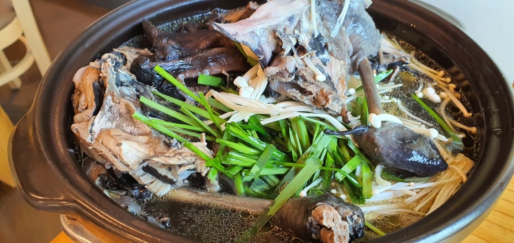  남양주 맛집 강변연가 오골계백숙으로 친정어머니와 보양식 먹었어요.