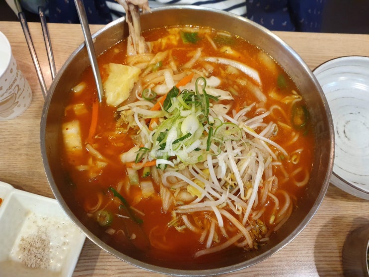  [파주] 파주닭국수 파주본점 매운닭국수와 불고기국수 먹어봄