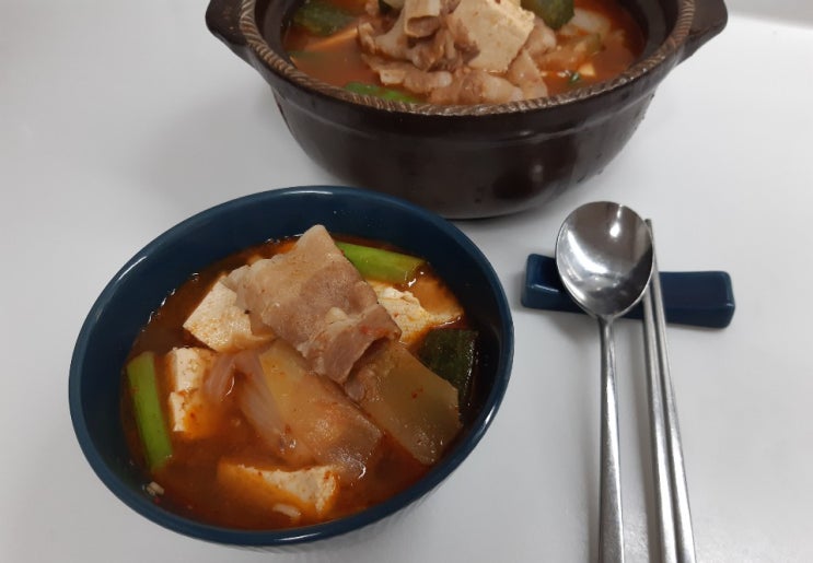  냉동 대패삼겹살 요리는 역시 대패삼겹살 된장찌개!
