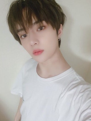 TXT 범규 트위터 사진 핸드폰 배경화면