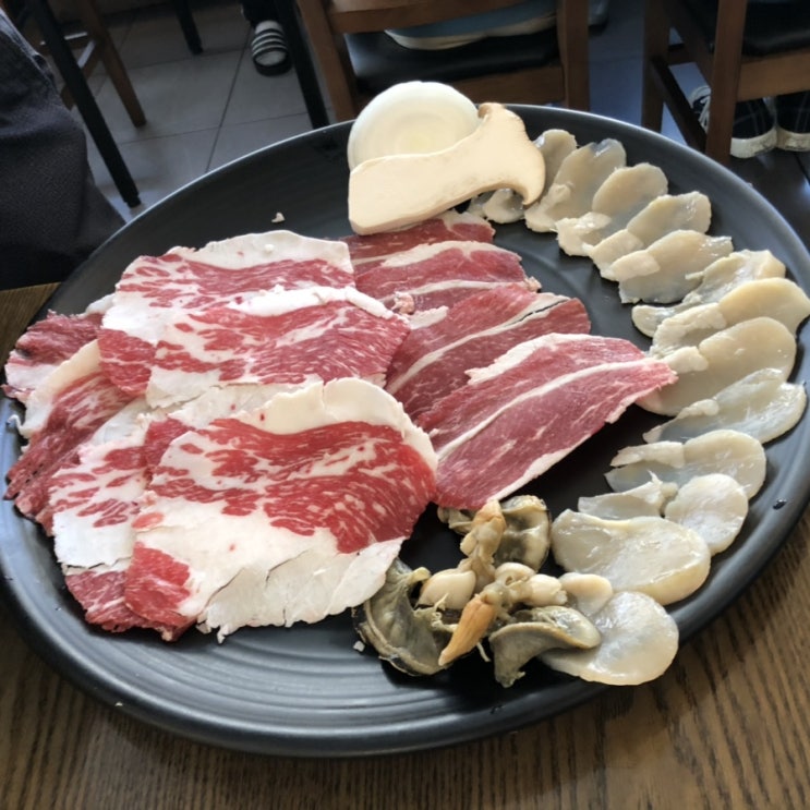  양재시민의숲역 맛집 차돌삼합 진대감