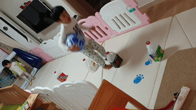  우유통 재활용으로 축구게임 한 판!