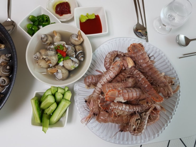  오늘뭐먹지? 전문점부럽지않은  골뱅이탕+딱새우찜