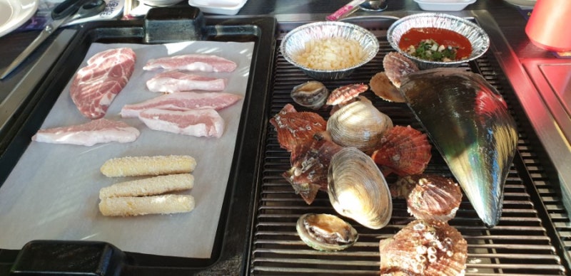 춘천 무한리필 조개창고, 세계주류마켓