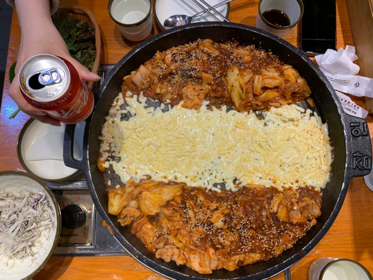  [강남] 장인닭갈비 - 매콤한 치즈 닭갈비 맛집 / 중간맛도 매워요!! / 치즈가 쏟아지는 강남 캡사이신 닭갈비