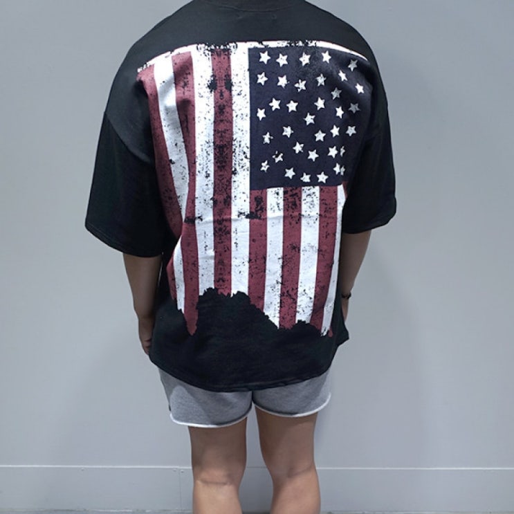 [ 제품 리뷰 ] -  D뒷모습 USA 남자 박스 반팔 티셔츠