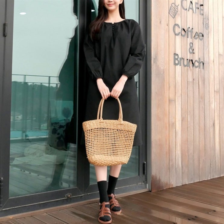  후회없는 빼빼 여성용 단추포인트 셔링 퍼프소매 롱원피스 19,900원 짱