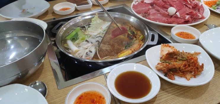 샤브샤브 월남쌈 참밀샤브만두에서 한끼 식사 샤브샤브 월남쌈 참밀샤브만두에서 한끼 식사