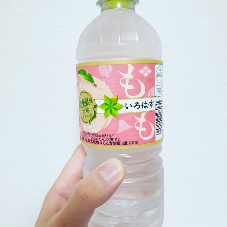  일본 복숭아 과일맛 물 이로하스 마신 후기