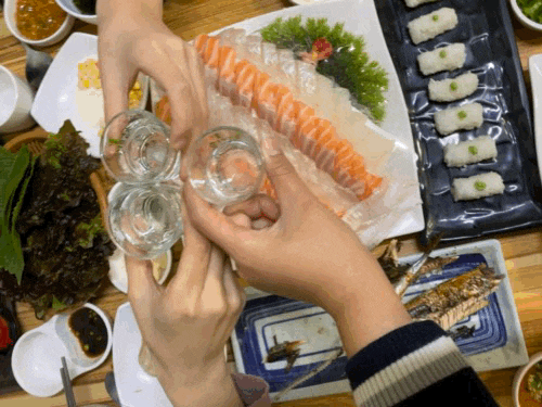  신풍역 횟집 싱싱한 모듬회 + 산낙지 / 스끼다시 잘챙겨주는 신풍종합어시장