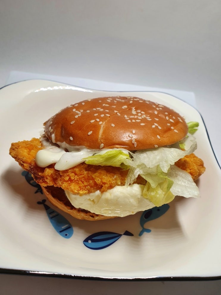 맥도날드 신상버거,허니크림치즈상하이버거 맥도날드 신상버거,허니크림치즈상하이버거