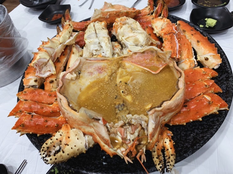  먹자대게 - 특별한 날 외식에 좋은 살 꽉 찬 "킹크랩"
