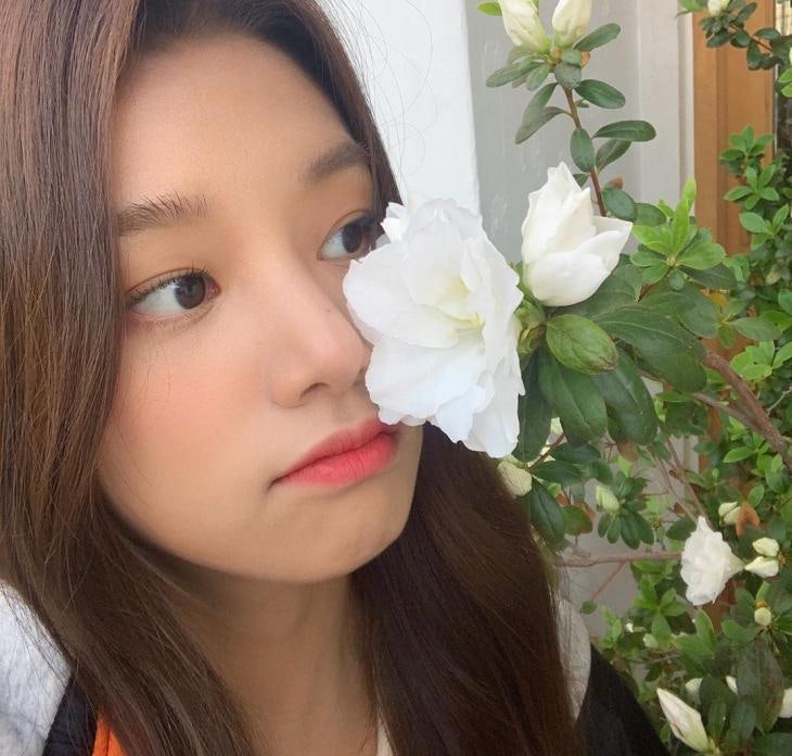 라붐 솔빈, 꽃보다 아름다운 외모…'더 예뻐진 근황 공개'