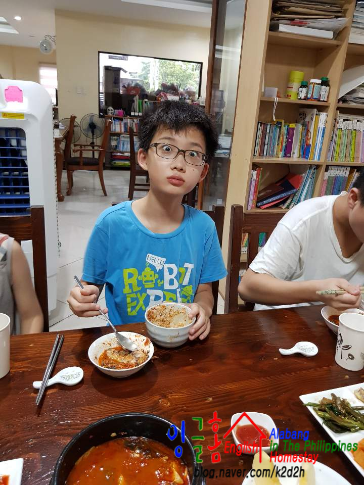  필리핀 홈스테이 오늘 하루도 수고했어 얘들아~