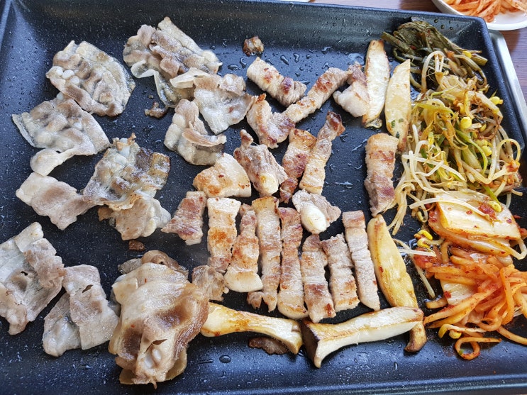  대박고깃집(된장찌개는 비추) - 송죽동 만석공원 맛집