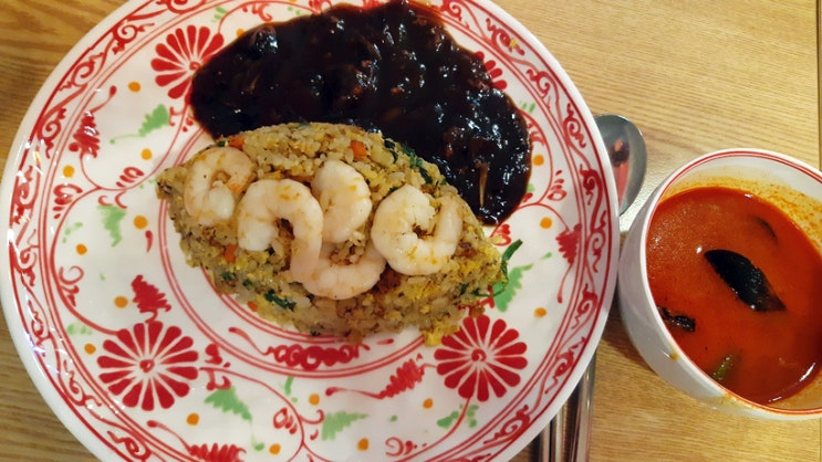 오늘의 런치 '마마스찬 새우볶음밥' 을지로 맛집 오늘의 런치 '마마스찬 새우볶음밥' 을지로 맛집