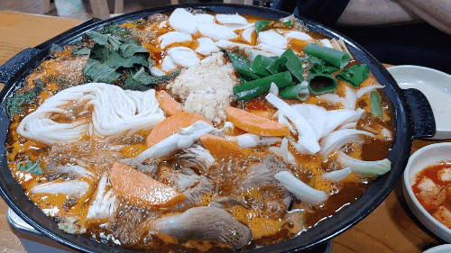  약수터식당 : 안성 곱창전골 맛집