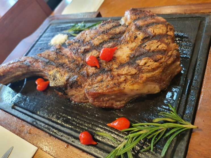  방배동 몽마르뜨언덕 걷기 고속터미널 파미네스테이션 아웃백 토마호크스테이크 할인받아서 먹기