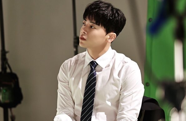 조정석 덕질 :: 슬기로운 의사사생활 최애 익준쌤 조정석 사진 움짤 모음 (feat. 질투의 화신)