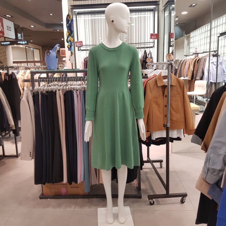  [강추] 쥬크 고급스럽고 데일리로 입기 좋은 원피스! 파격세일! (한정수량) 슬림핏 A라인 니트원피스( Z191KSE002) 가격은?