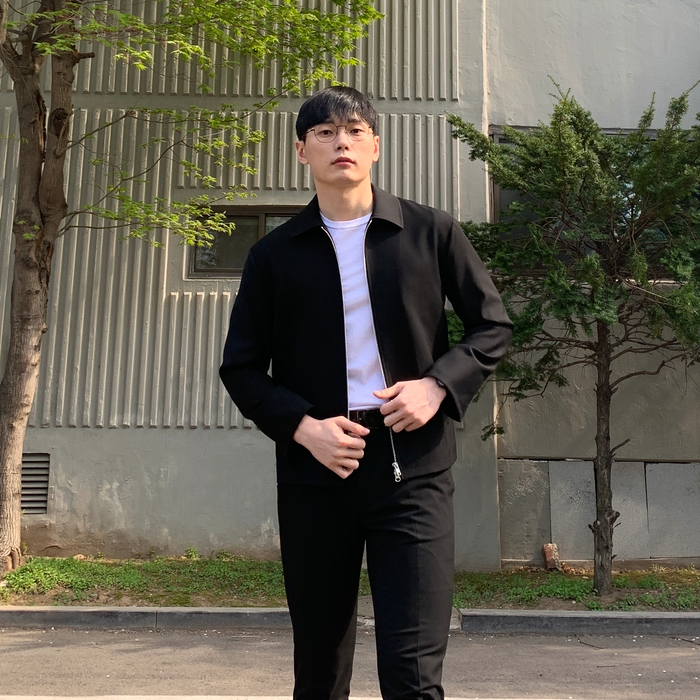  로파이 미니멀 싱글 자켓을 활용한 남자 미니멀룩