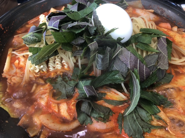 방이동 24시 분식집 깻잎 즉석떡볶이 [새마을분식]