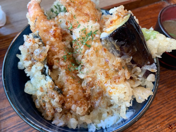  서울에서 쉽게먹을 수 있는 텐동 맛집 '신야텐야' !