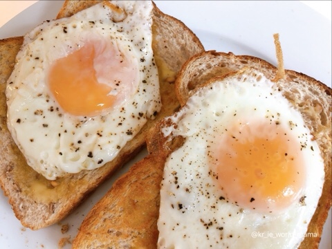 아일월드마마와파파의 breakfast) Western style 서양식 아침식사메뉴 반숙계란후라이 식빵 핸드드립커피 아일랜드버터 환상짝꿍