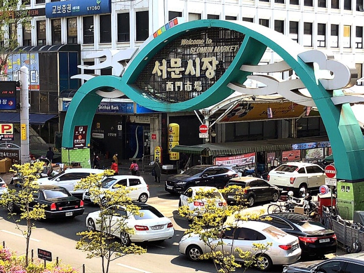  서문시장 원단가게 둘러보면서 내 상품 제작의 꿈을 키워요