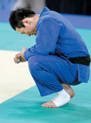 유도 올림픽 은메달리스트 왕기춘, 미성년자 성폭행 혐의로 구속 유도 올림픽 은메달리스트 왕기춘, 미성년자 성폭행 혐의로 구속