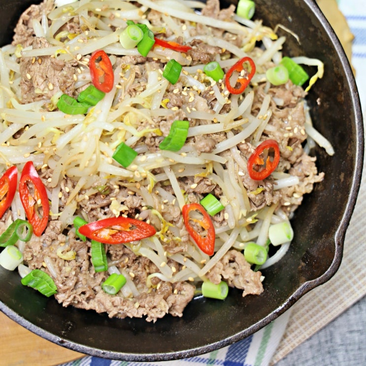 아삭함에 한번, 감칠맛에 두번 놀라는 맛!