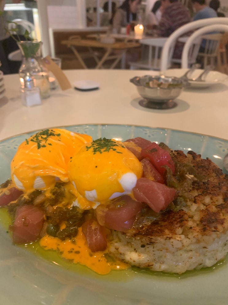  [압구정] 강남 안다즈호텔 치즈룸 바이 테이스팅룸 과 블루보틀 다녀온 일상. (압구정맛집, 압구정카페, 압구정역, 카페추천, 레스토랑, 파스타, 더플레이트 디저트)