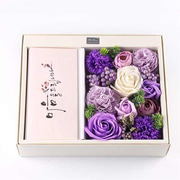 가꾸지오 비누꽃 고급카네이션용돈박스! 개봉기에요 가꾸지오 비누꽃 고급카네이션용돈박스! 개봉기에요