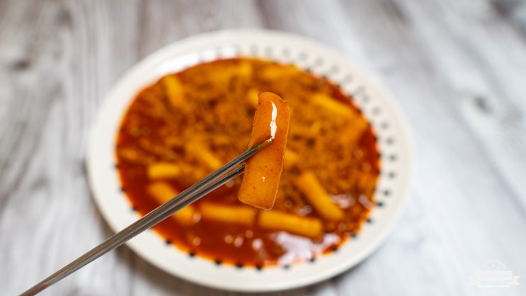  농심 쿡탐 새우깡 국물라볶이! 튀김새우? 그냥 과자맛인데? 그래도 맛있다~