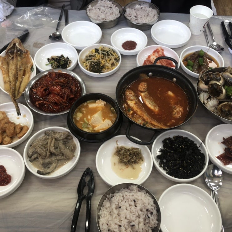 여수 싱싱게장마을 무한리필 돌게장 맛집 만원 백반정식 추천