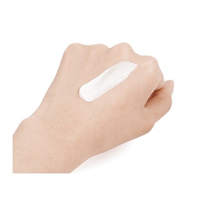 한율 흰감국 광채 선크림 SPF50 PA 70ml 아모레퍼시픽 기초케어 5종 진짜 평가남깁니다 한율 흰감국 광채 선크림 SPF50 PA 70ml 아모레퍼시픽 기초케어 5종 진짜 평가남깁니다