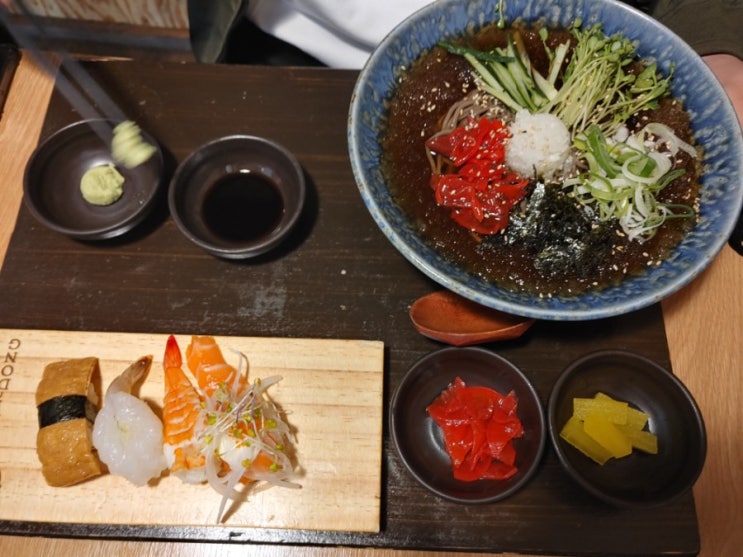  구미 냉모밀이 육수가 정말 맛있는 일식 초밥 음식점 스끼동