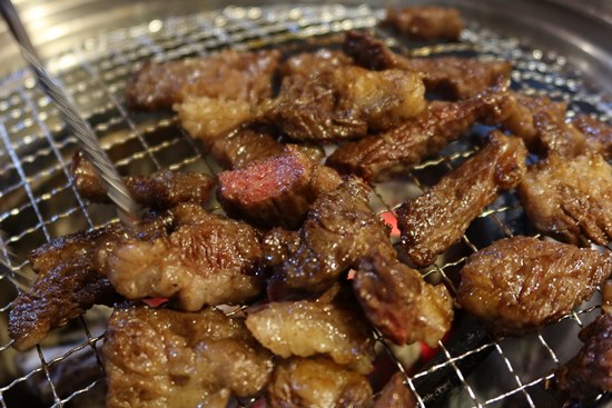  천호맛집 고기가 땡기는 날이면 감동정육식당으로 !!
