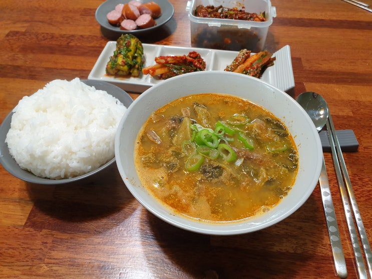  오뚜기즉석국 서울식쇠고기보양탕으로 밥한그릇 뚝딱!!