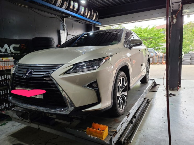  렉서스 RX450h 차량 20인치 타이어 추천 금호 크루젠 HP71 255/50R20 광폭타이어 교체 작업 휠얼라이먼트