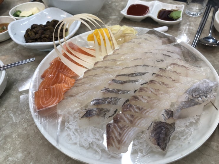  [신도림] 가성비 최강 횟집 "어사출또"