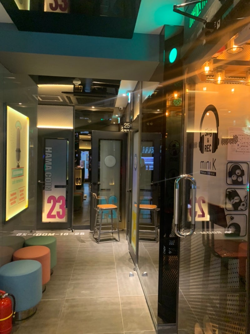 구월동 코노 :: 악쓰는 하마 코인노래방 AKSSUNUN HAMA COIN MUSIC ZONE / 핑크핑크 포토존 / 깨끗 깔끔 예쁜  신상 궐동 코노 / 네컷스티커사진 / 거셀맛집 : 네이버 블로그