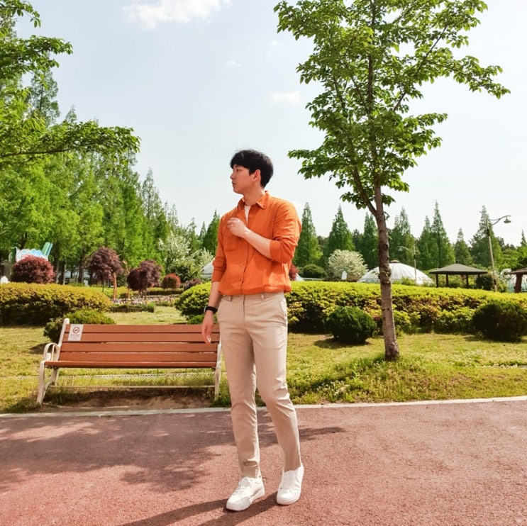  그루밍하나 데일리룩_탑텐 린넨셔츠로 입어본 남자 주황색 코디 데일리룩