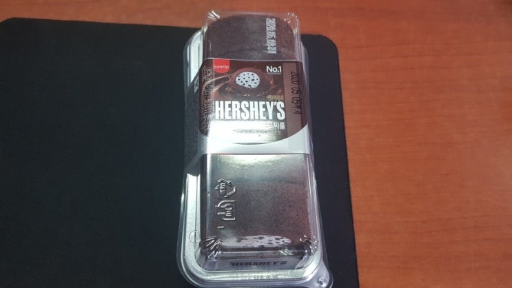  GS25 허쉬쿠앤크모찌롤 시식