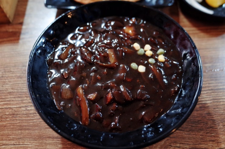  촉촉한 짜장면이 일품! 주례 일품관