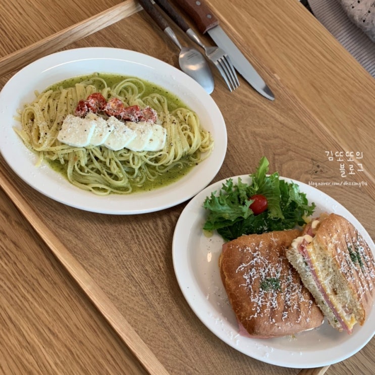  [연희동] 브런치맛집 희게 솔직후기 (feat. 혼밥혼술, 파니니와 바질파스타)