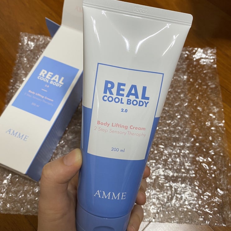  아므 리얼쿨바디 바디마사지크림으로 쿨링마사지해요