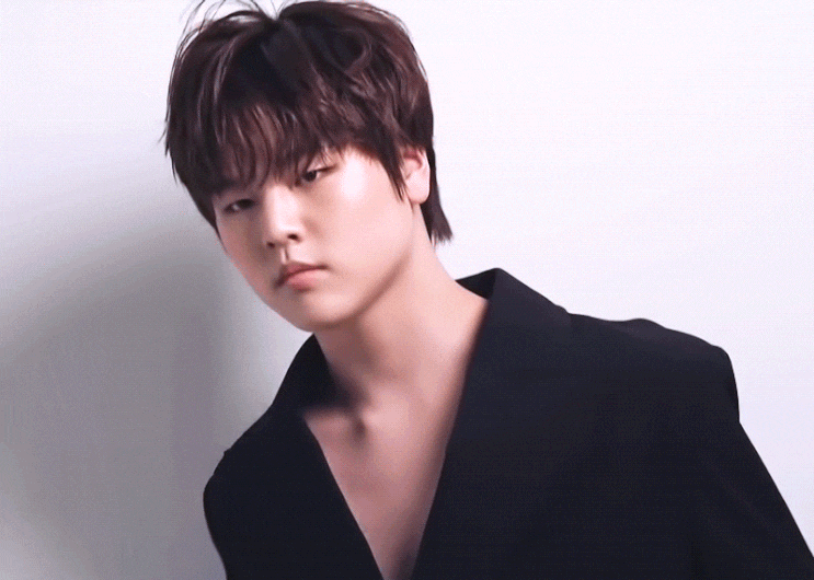 H&D 남도현 마리끌레르 화보 촬영 비하인드 움짤! H&D 남도현 마리끌레르 화보 촬영 비하인드 움짤!